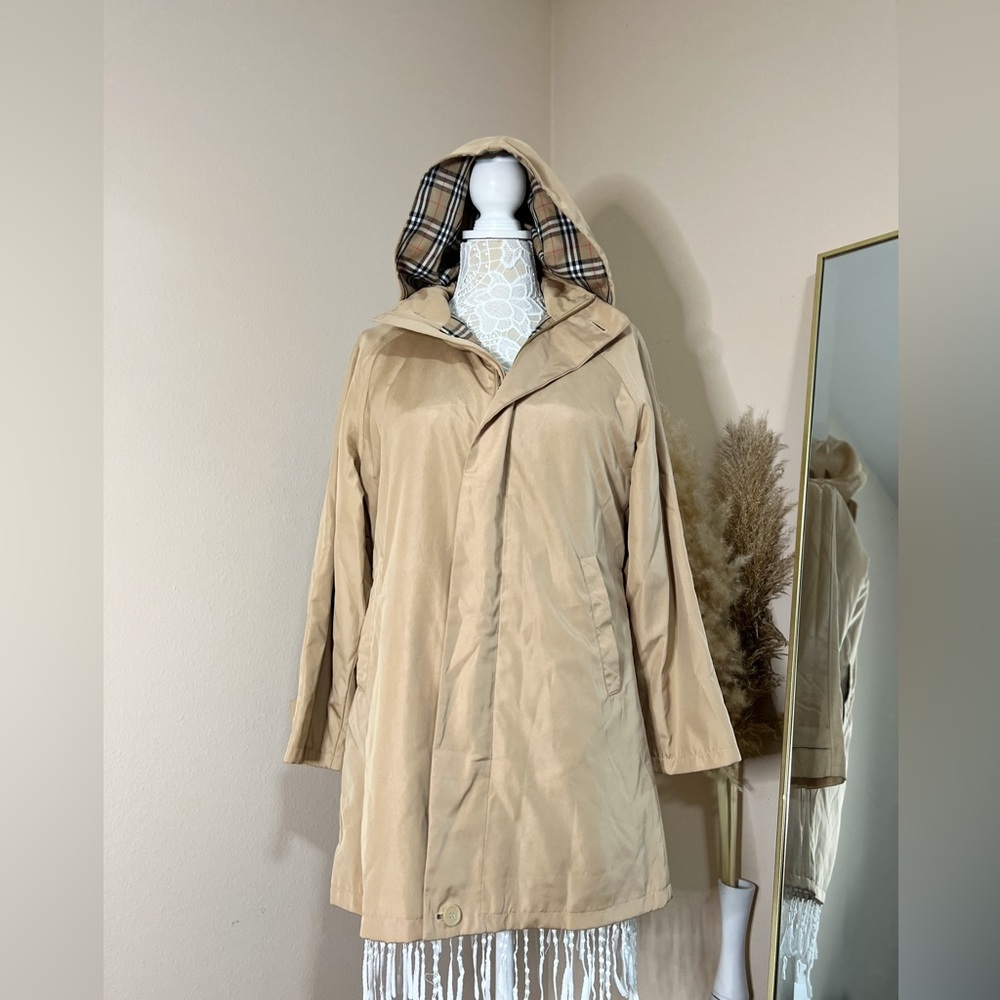 Burberry Trench Coat - Picture 15 of 15